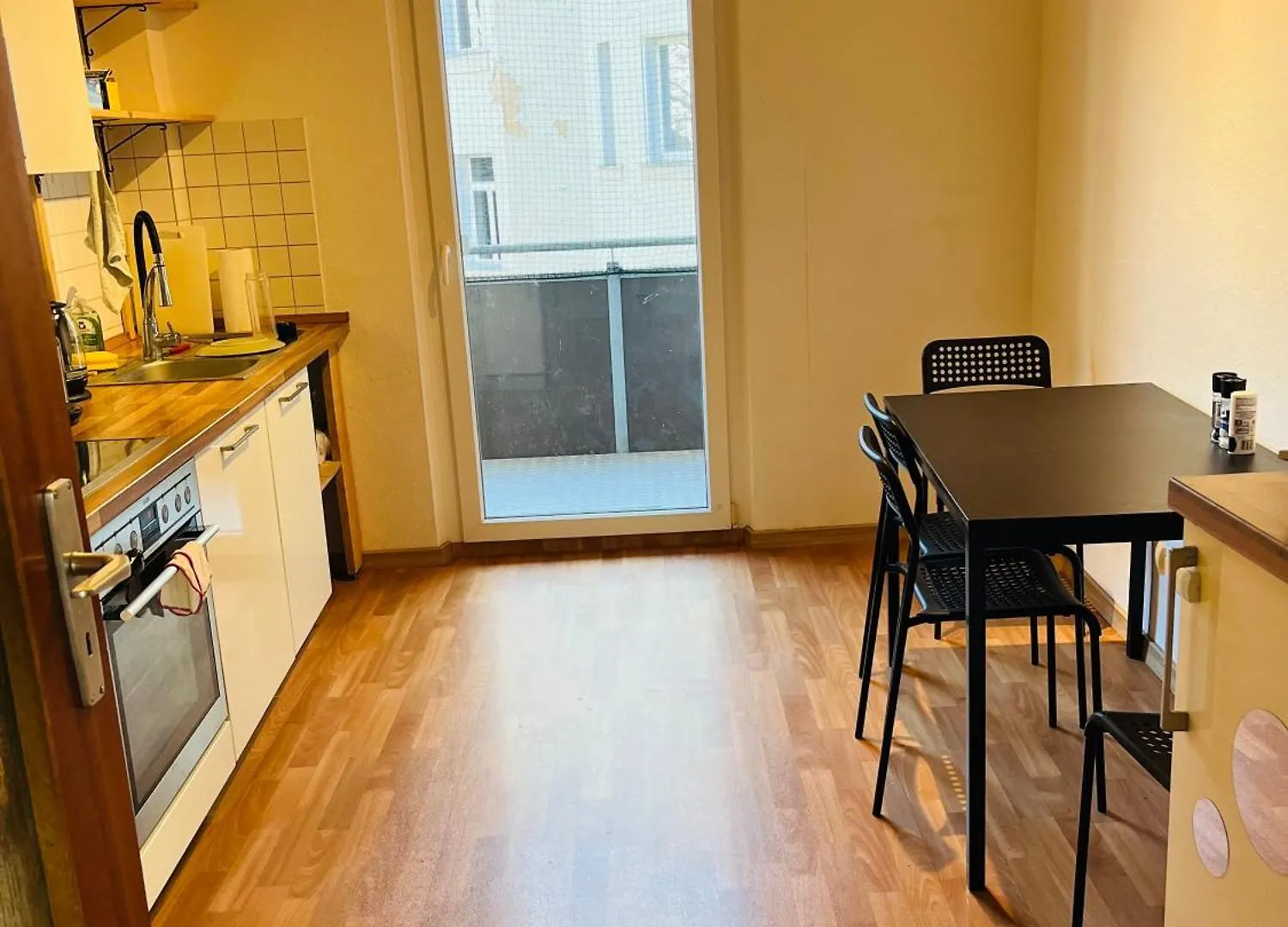 Bright & Spacious Room In Shared Home Nürnberg Privat bolig